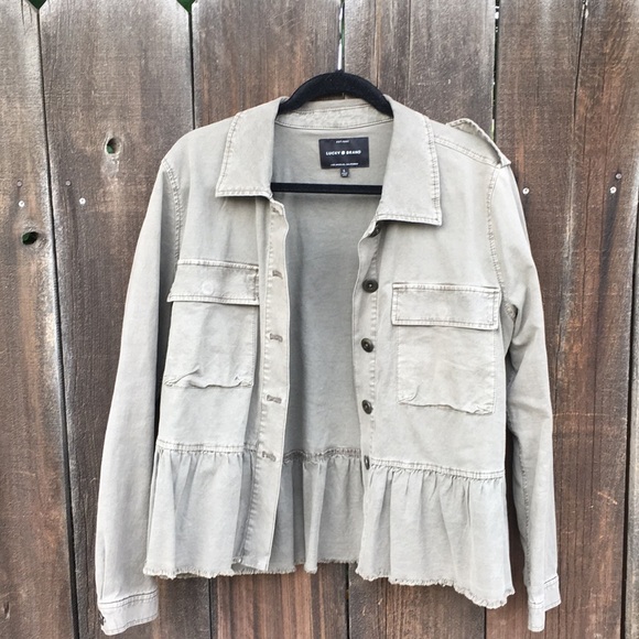 Lucky Brand Jackets & Blazers - Lucky Brand girly military jacket in olive green